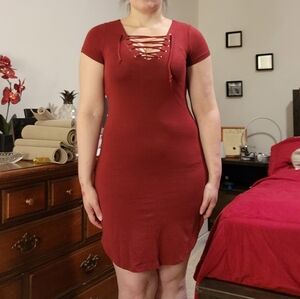 Wine red lace-up dress